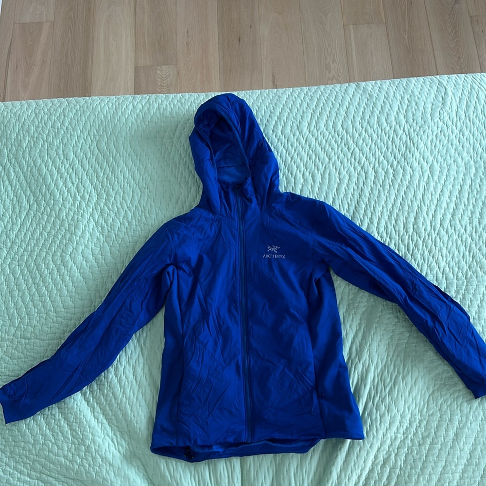 ARC’TERYX BLUE JACKET - BRAND NEW